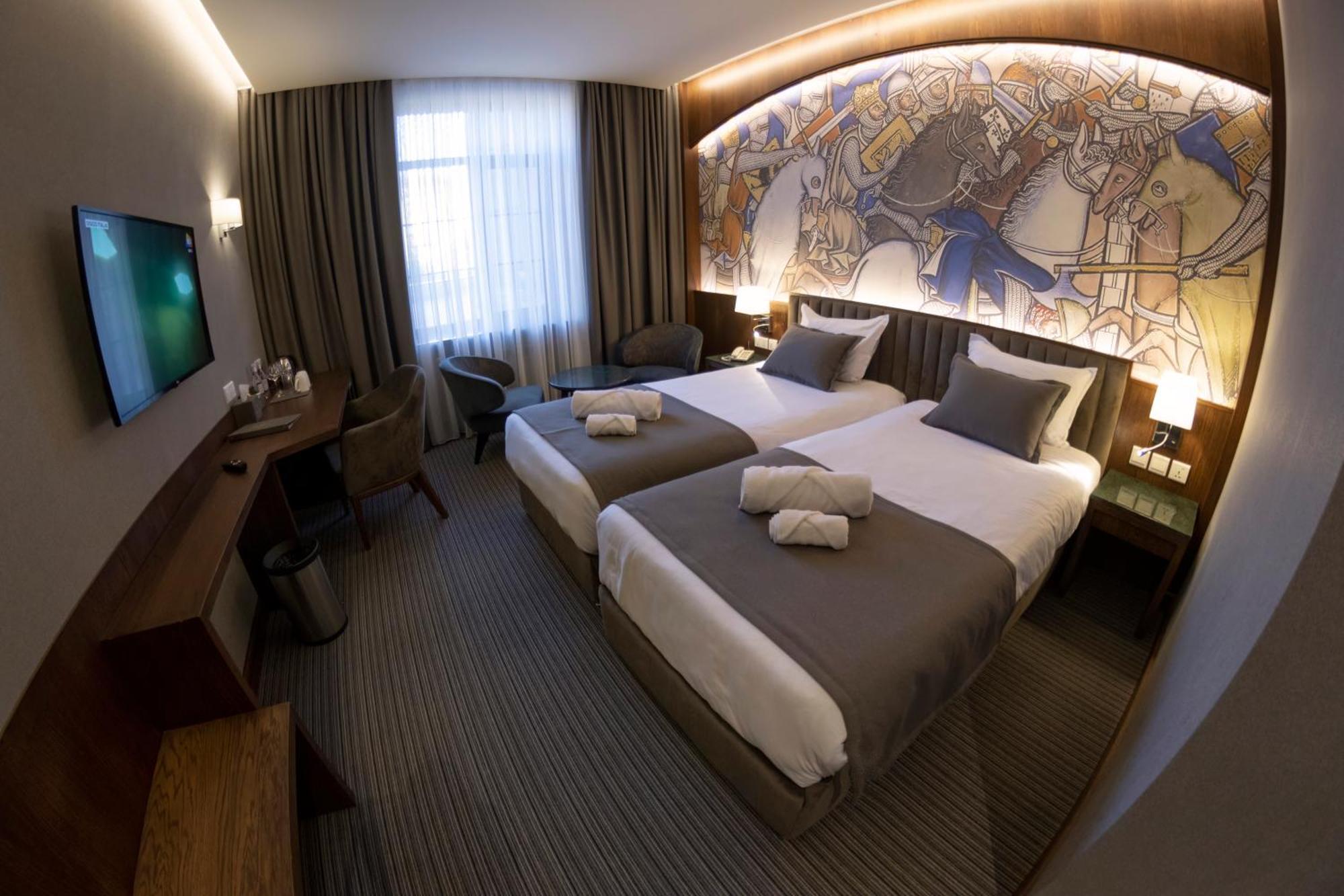 Orienta Hotel Gjoumri Kültér fotó
